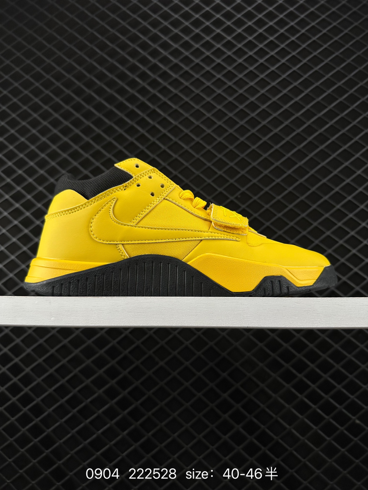 Travis Scott x Jordan Cut The Check AJ1